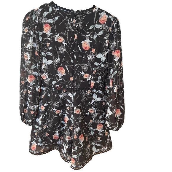 CHICWISH Women's V-Neck Floral Puff Sleeve
High Waisted Chiffon Romper Size S - Picture 3 of 16